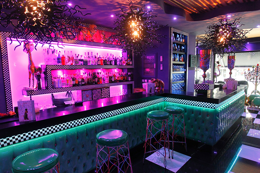 Tom’s Bar
