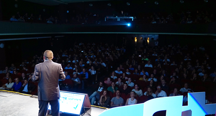 Más de 500 asistentes llenan Barra de ideas Madrid