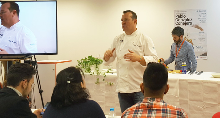 Formación: Estudios superiores en Hostelería y Turismo con MasterD