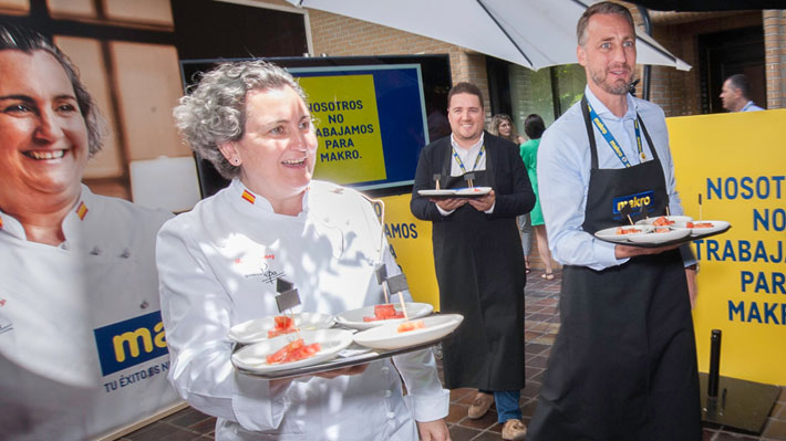 Makro homenajea el trabajo de la hostelería en su nueva campaña