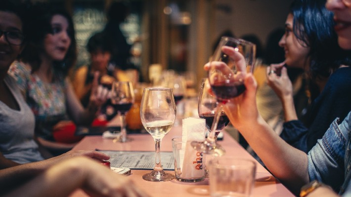Descuentos del 50 por ciento para reactivar la vuelta a los restaurantes