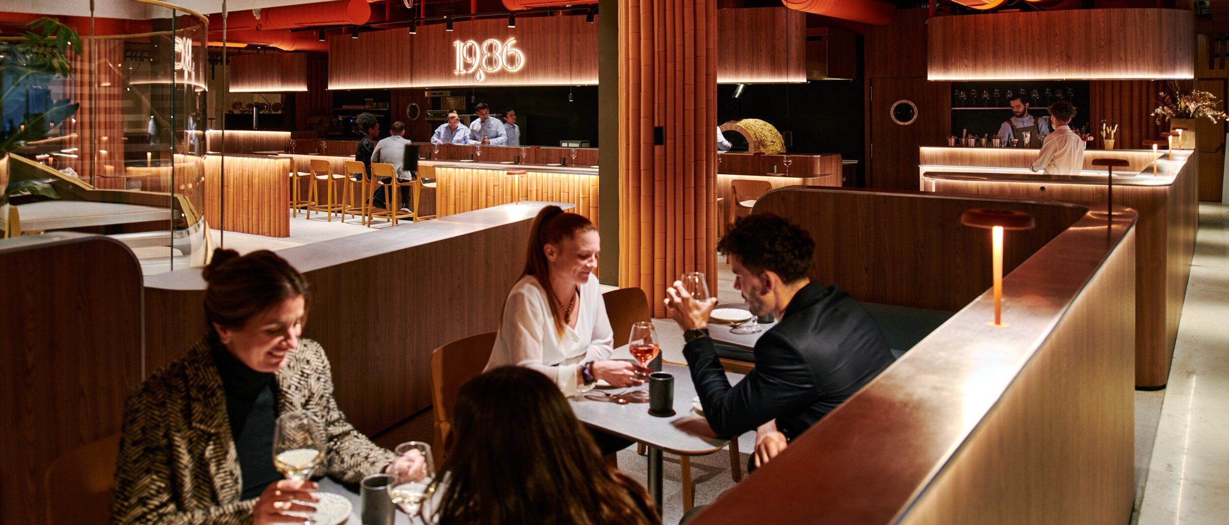Abre sus puertas el food hall de Galería Canalejas